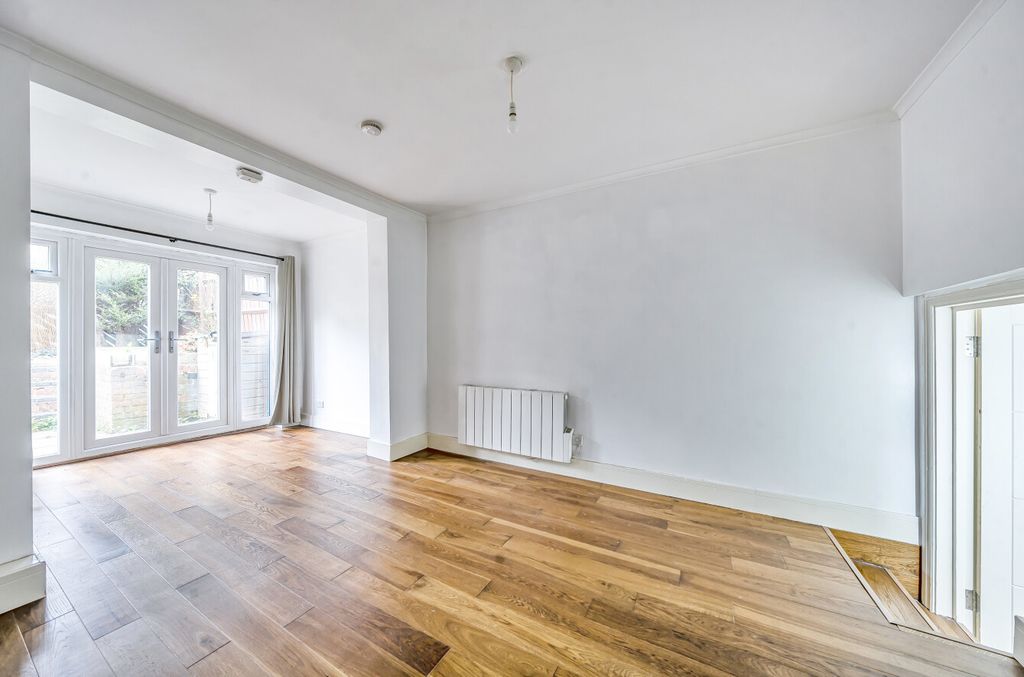 Property photo 2 of 19 1365039-17-68E67F...