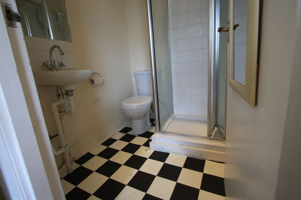 Property photo 3 of 3