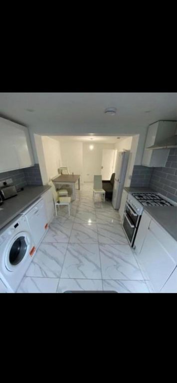 Property photo 3 of 3