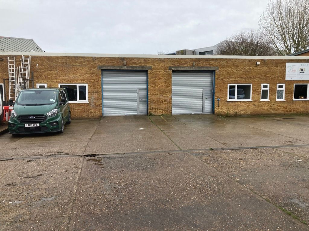 Property photo 3 of 5 Photo 8