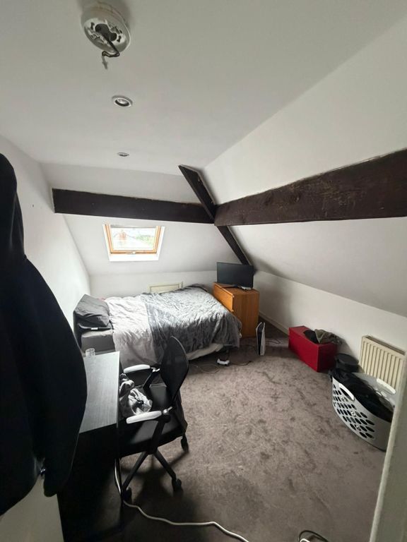 Property photo 3 of 6