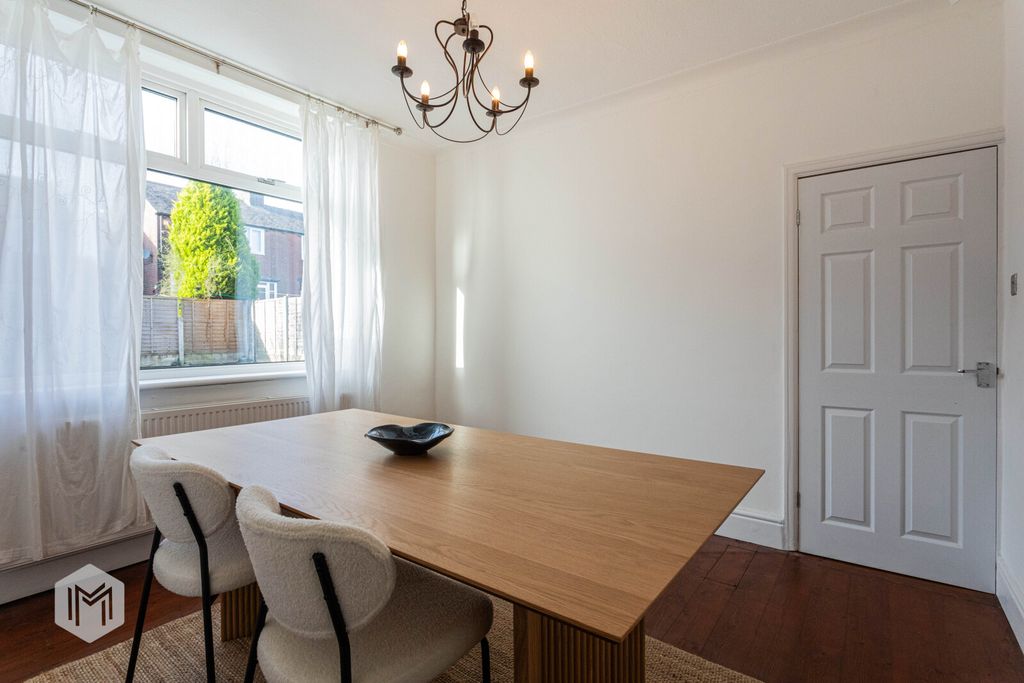 Property photo 3 of 18 Picture No. 06