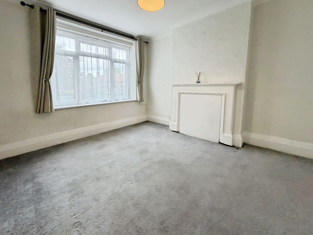 Property photo 2 of 7 6c747c41-Photo-20...