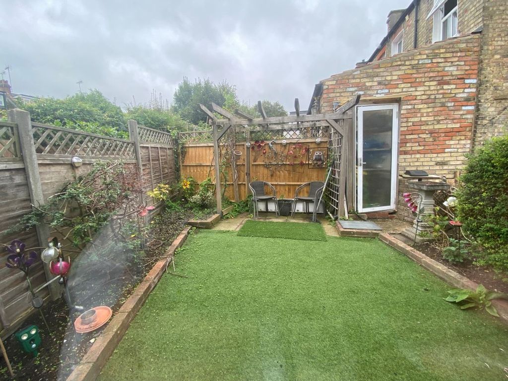 Property photo 3 of 18