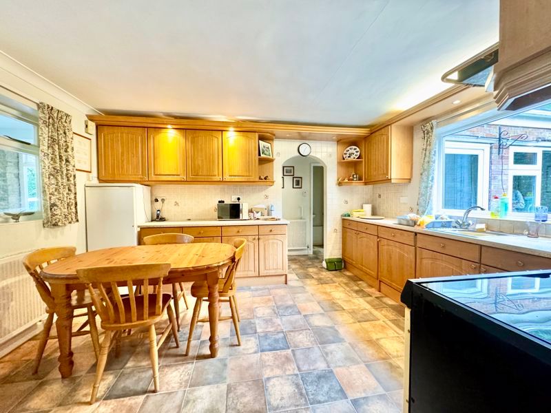Property photo 3 of 27 Kitchen Dining Room