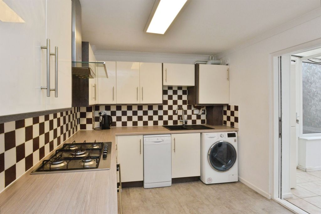 Property photo 3 of 20