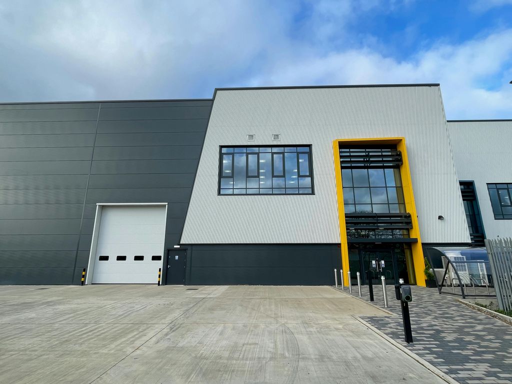 Property photo 2 of 14 Img_2392.Jpeg