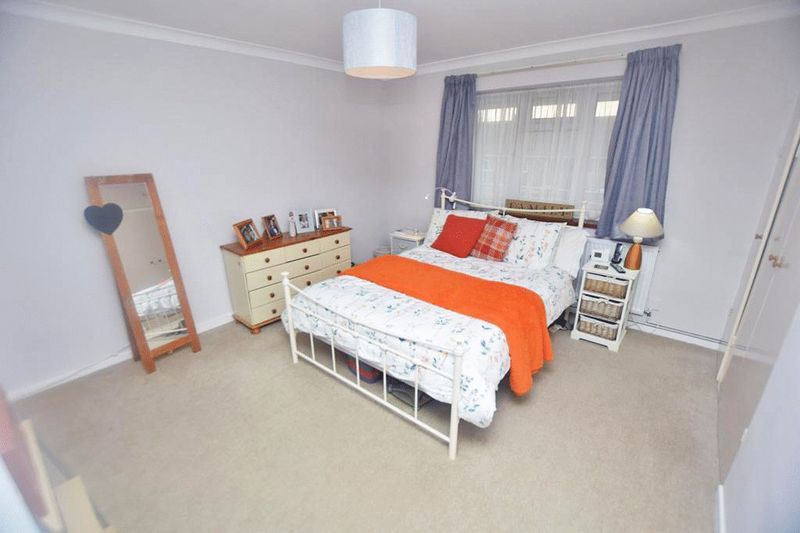 Property photo 3 of 7 Photo 2