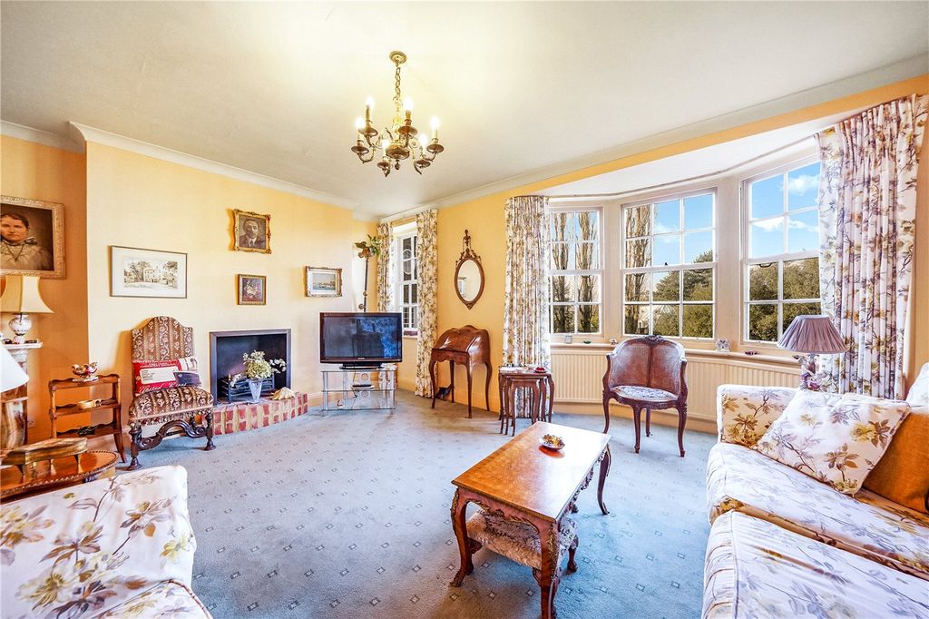 Property photo 2 of 13 Picture No. 12