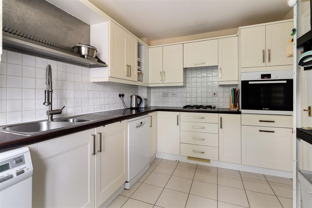 Property photo 2 of 19 Img (13).Jpg