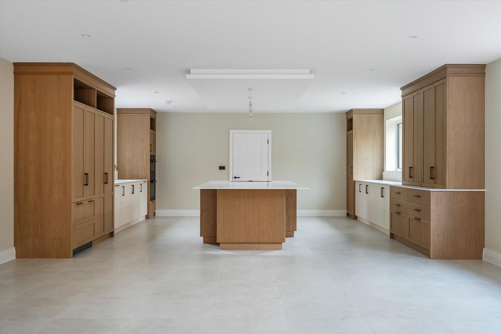 Additional image 10 of 4 bed detached house for saleCross Lanes, Guildford, Surrey GU1