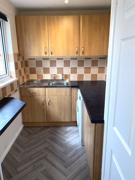 Property photo 2 of 8
