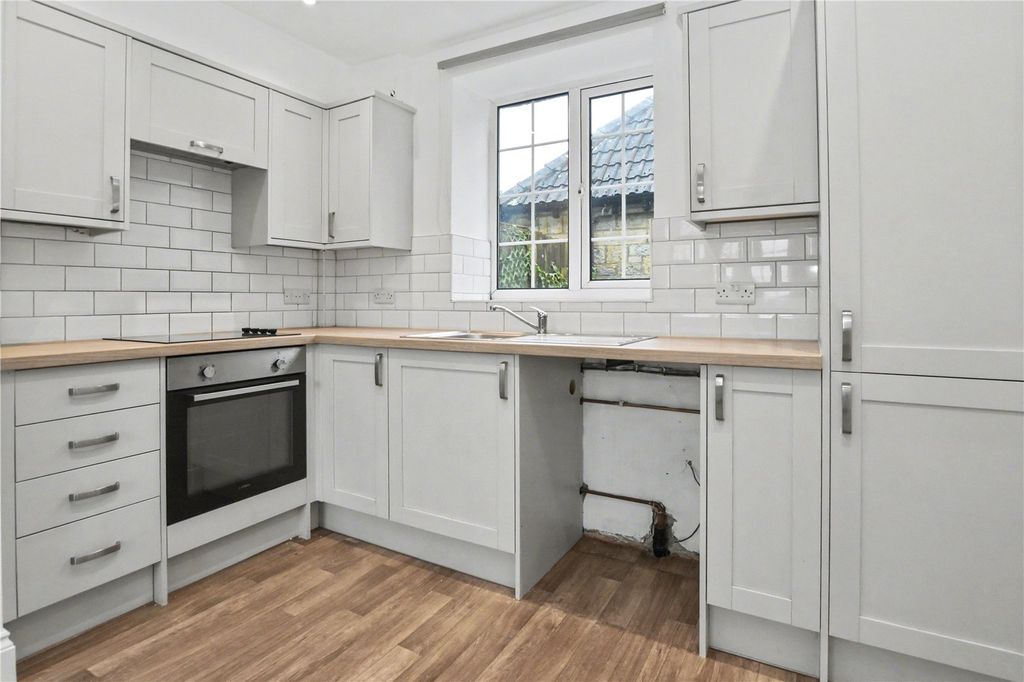 Property photo 3 of 26 Picture No. 32