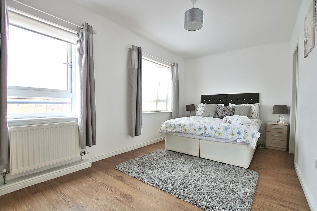 Additional image 5 of 2 bed flat to rentWest Cotton Close, Riverside Wharf, Northampton NN4