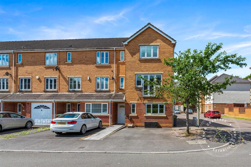Property photo 1 of 43 Blackberry-Way-41.Jpg