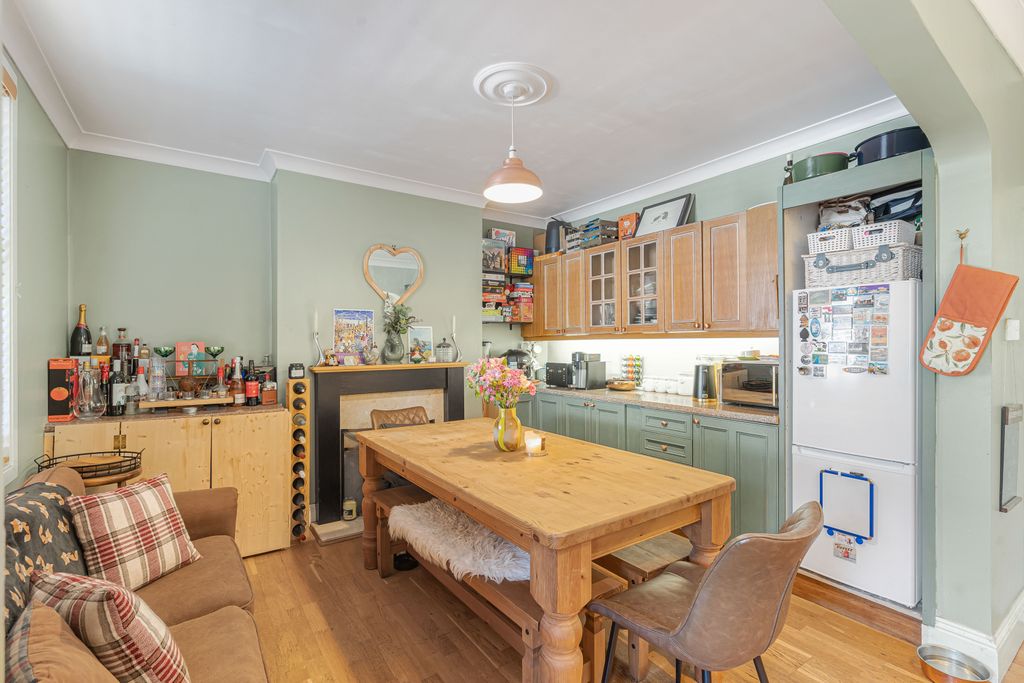 Property photo 3 of 17 5_90652