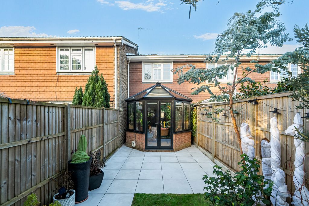 Property photo 2 of 16 1405600-6-697B341...