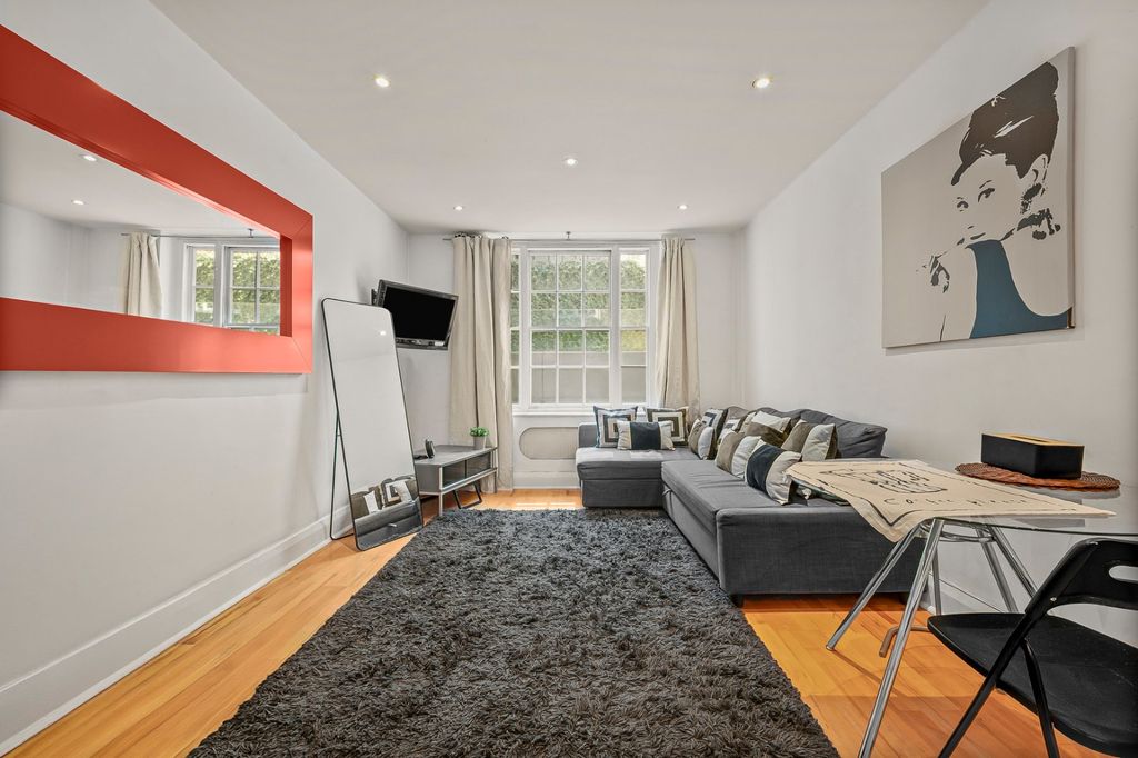 Property photo 1 of 6