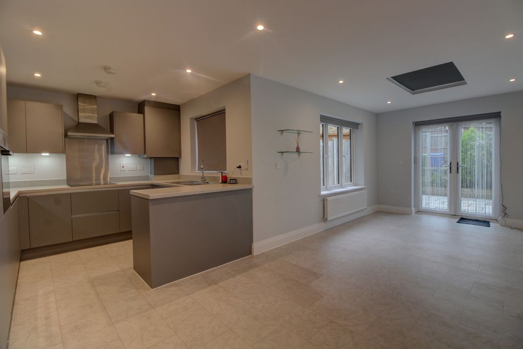 Property photo 2 of 12 Photo #2