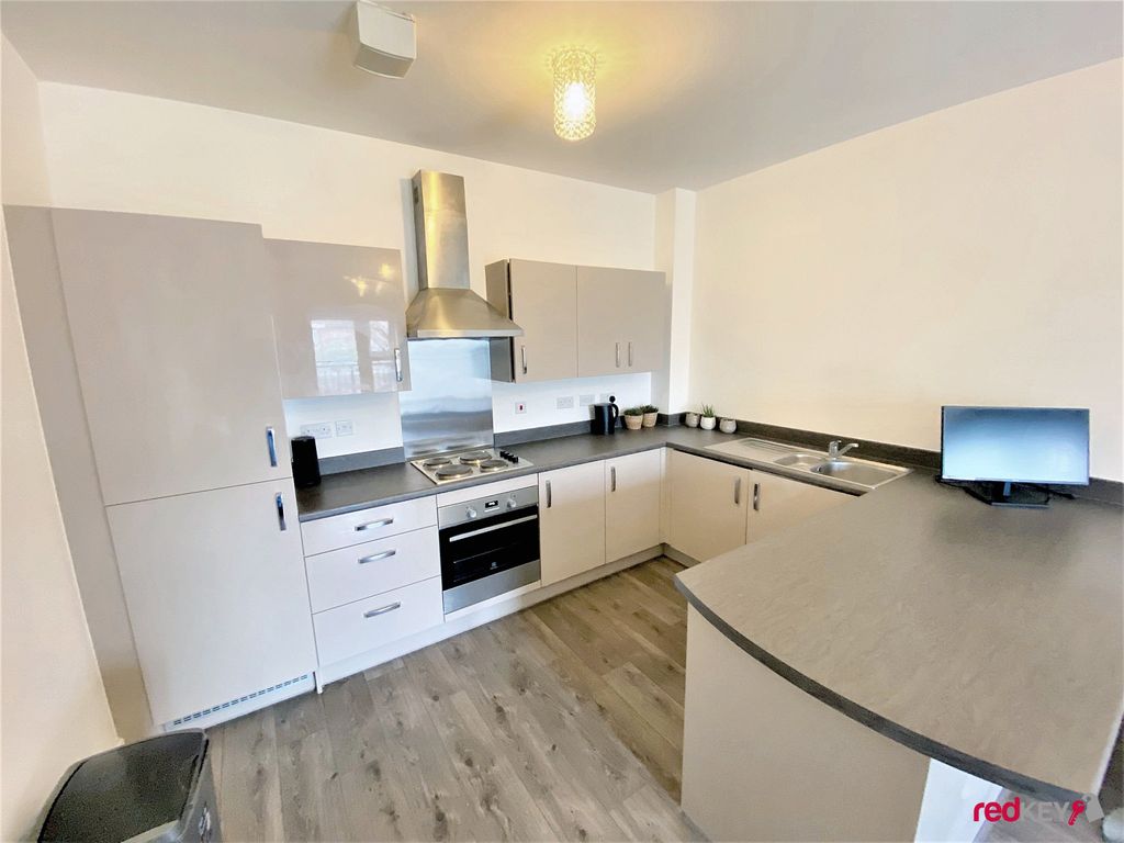 Property photo 3 of 6 Kitchen