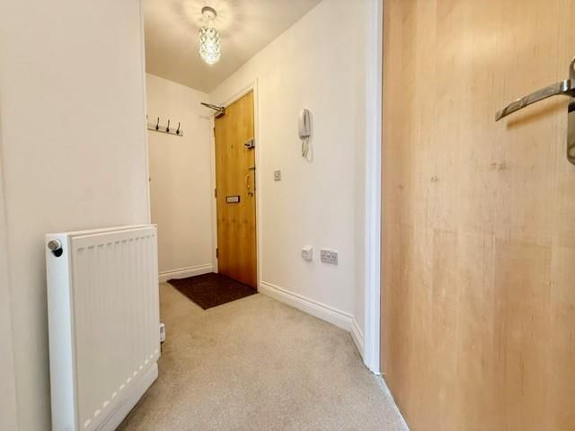 Property photo 2 of 9 Hallway.Jpg