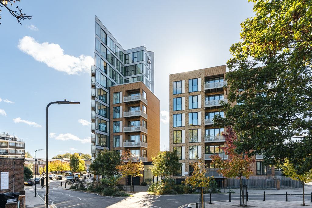 Property photo 1 of 11