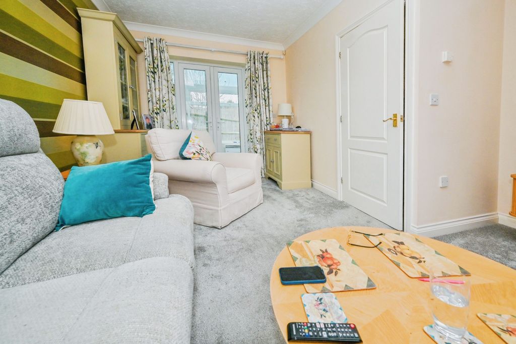 Property photo 2 of 16 Photography