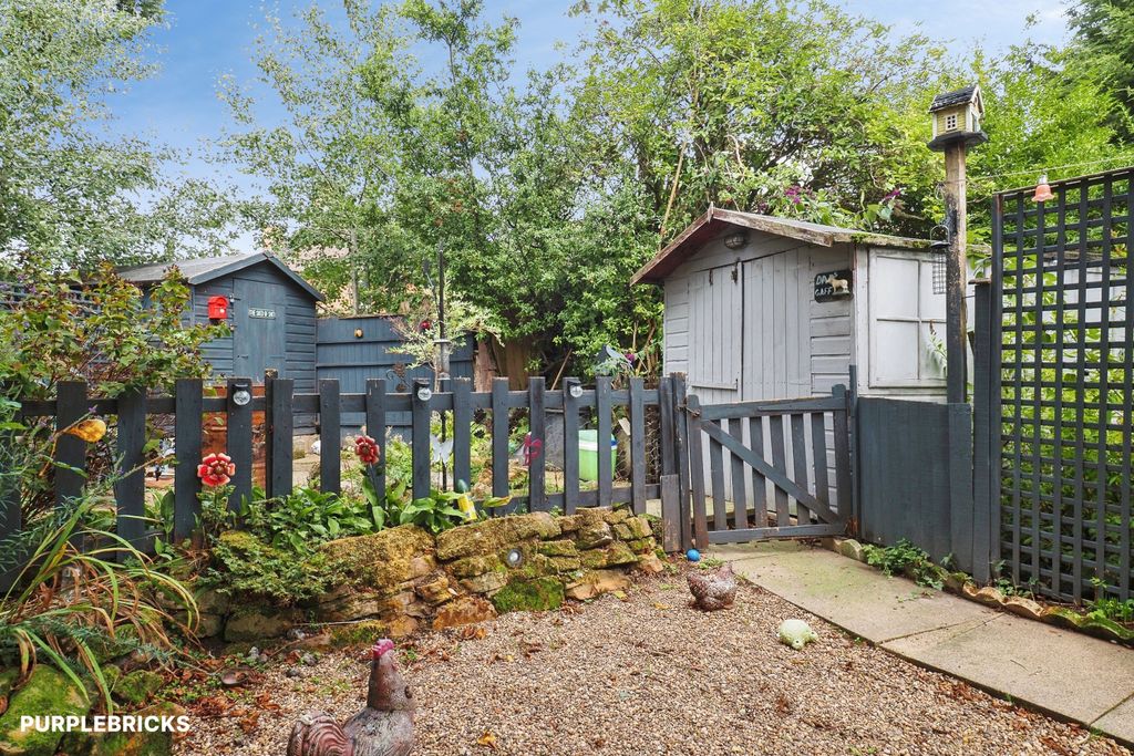 Property photo 2 of 22