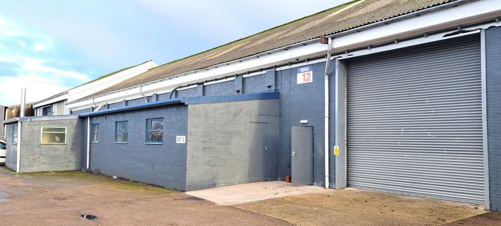 Property photo 1 of 3 External Unit 12