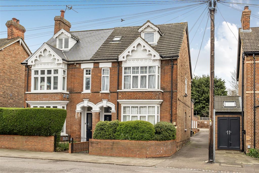 Property photo 1 of 15 1436729-13-69c674487dcc9.Jpg