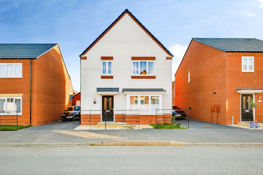Property photo 1 of 18