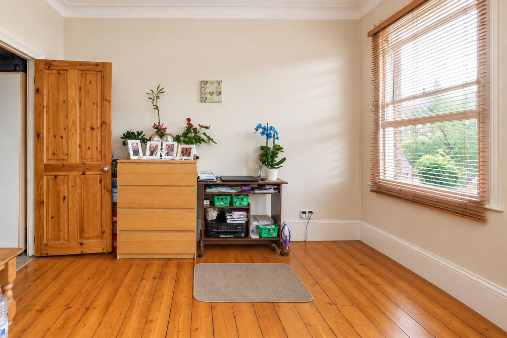 Property photo 3 of 7 5720212