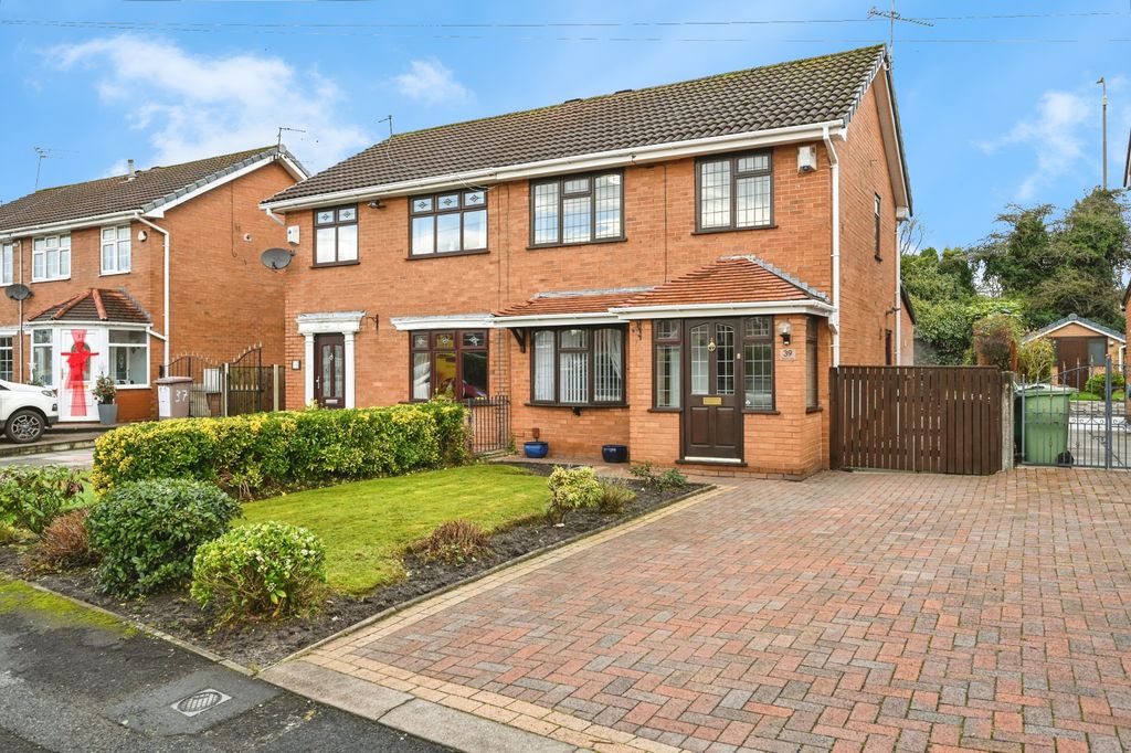 Property photo 1 of 15