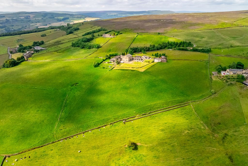 Property photo 2 of 45 Accommodation