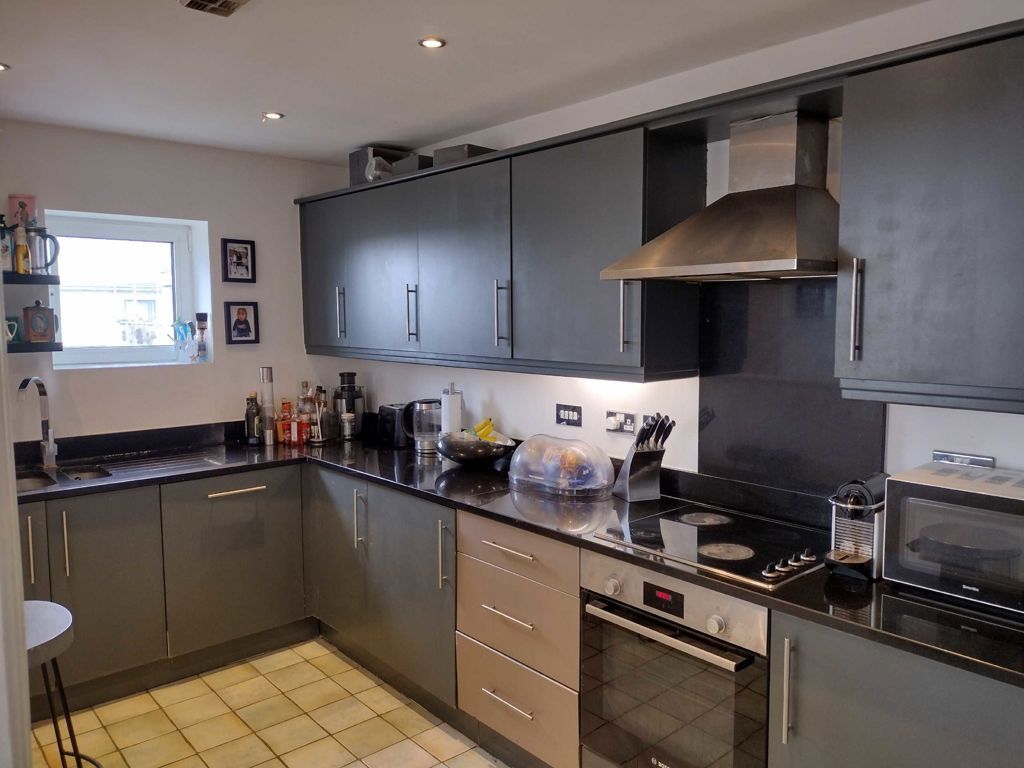 Property photo 3 of 6