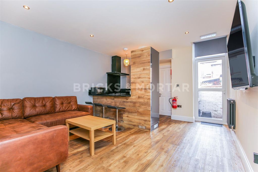 Property photo 1 of 12 V690Jqi2Jeivyerypxowbq.Jpg