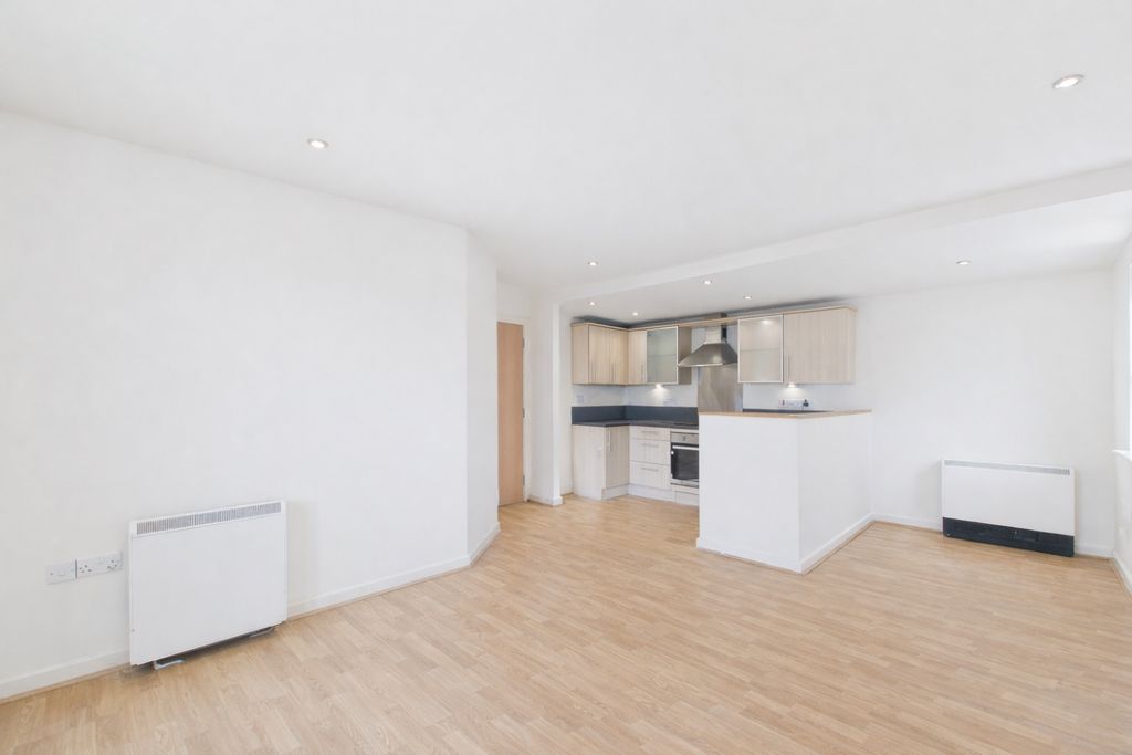 Property photo 3 of 6 Living Area