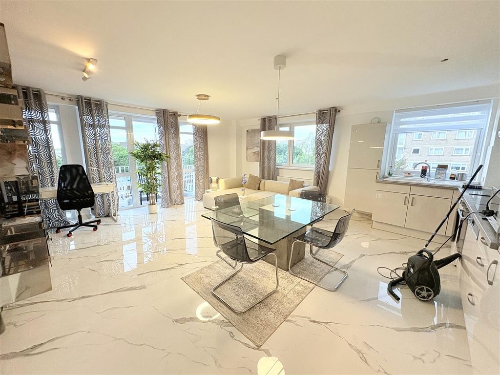 Property photo 1 of 13 Img_2024.Jpg