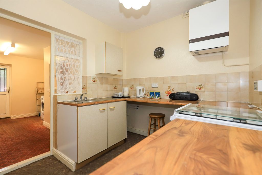 Property photo 3 of 14