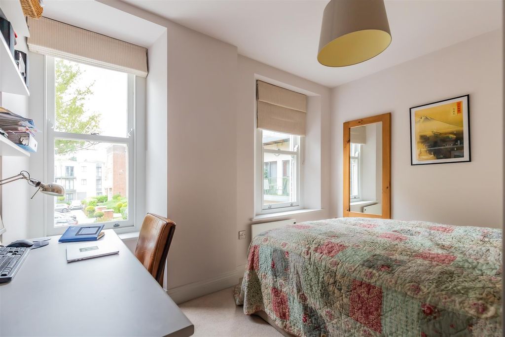 Additional image 13 of 3 bed flat for saleThe Lindens, Romilly Crescent, Pontcanna, Cardiff CF11