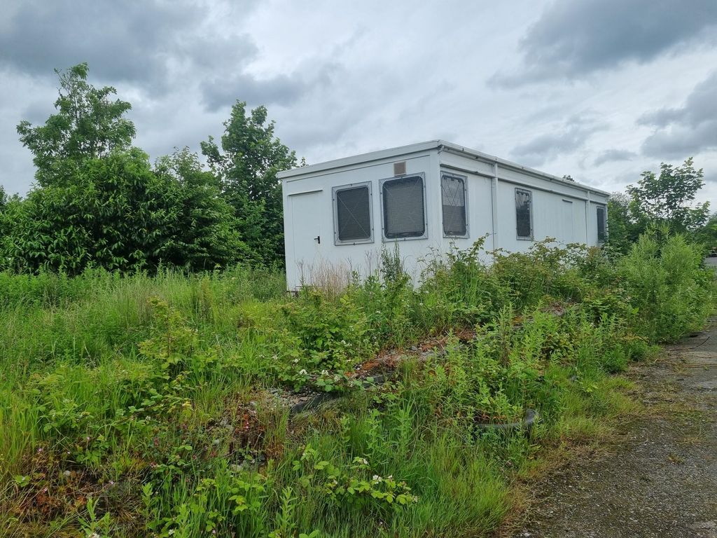 Property photo 2 of 5 Portacabin On Site
