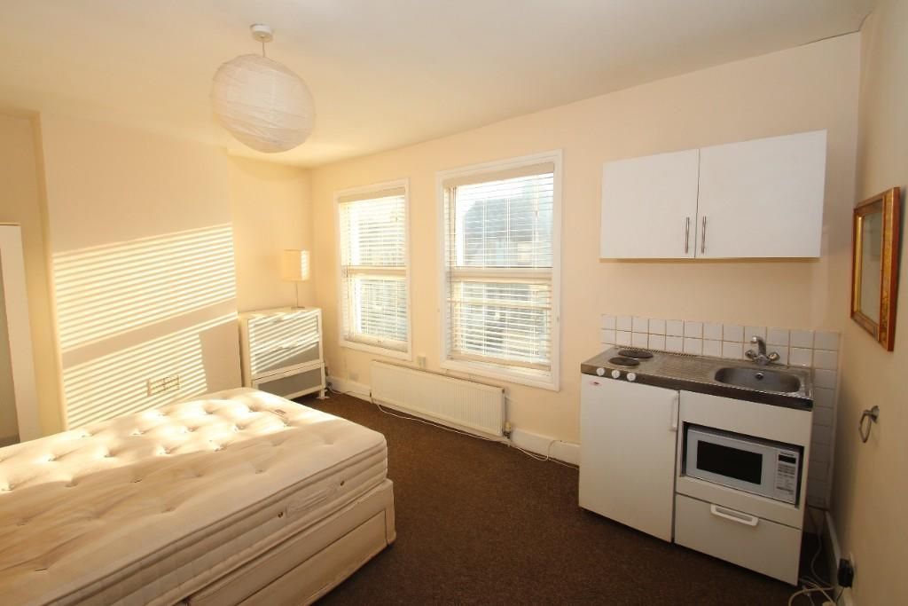 Property photo 1 of 3