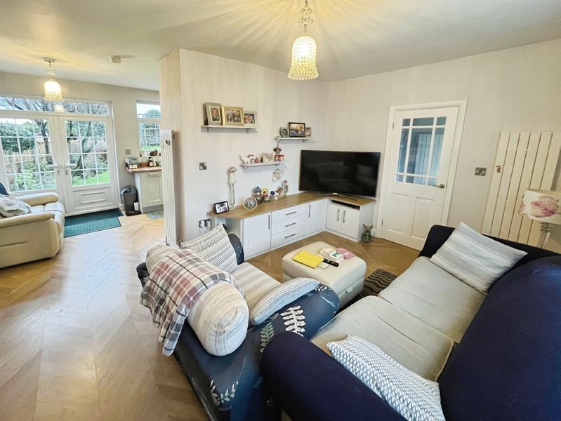 Property photo 2 of 16 Lounge Diner