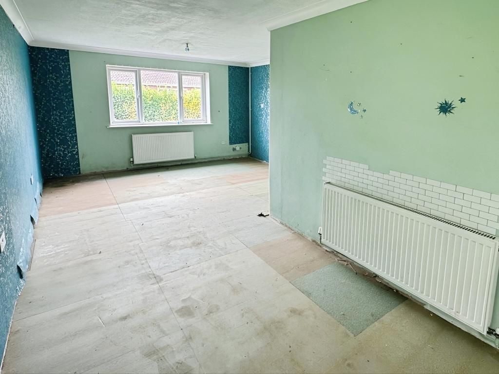 Property photo 3 of 12 Photo 3