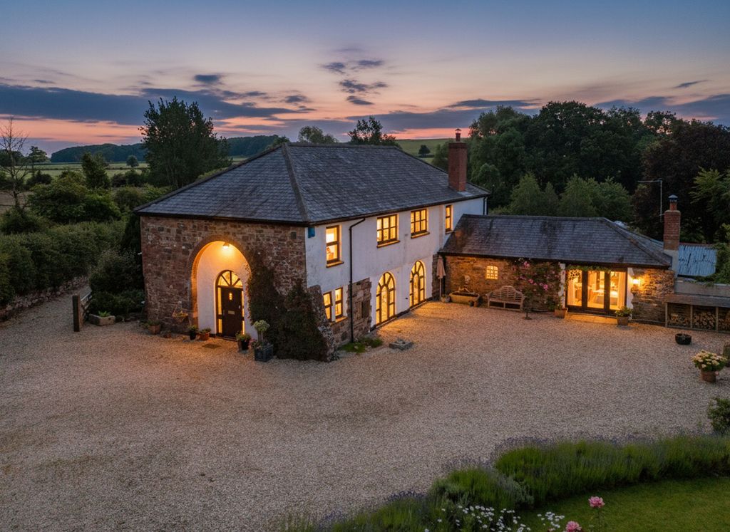 Property photo 1 of 41