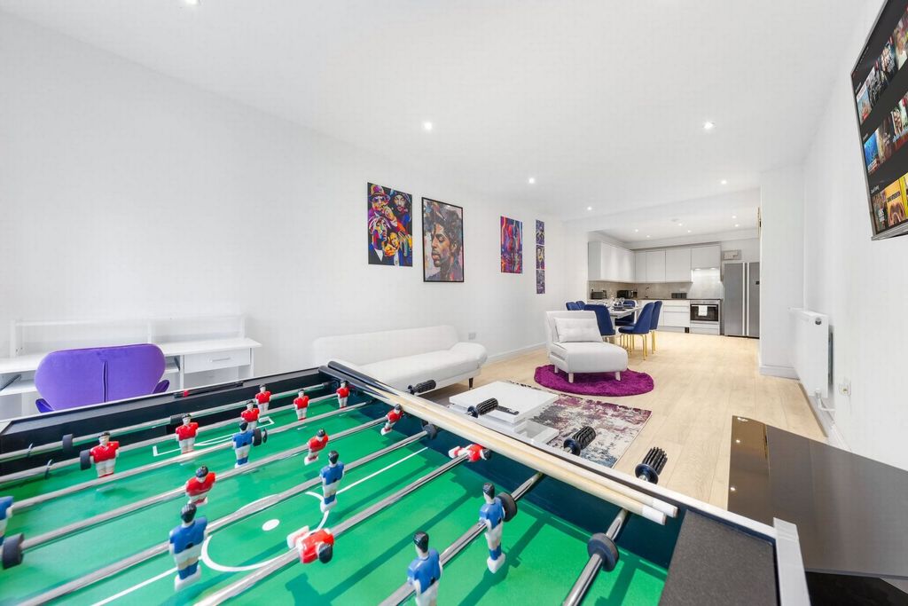 Property photo 3 of 13 Photo 3