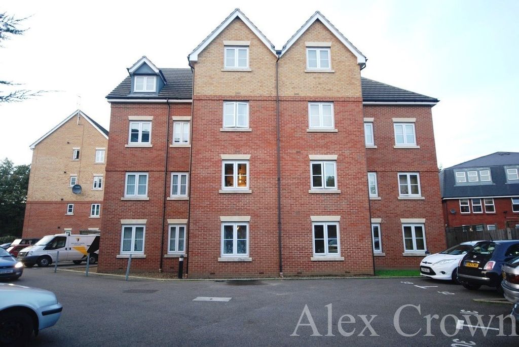 Property photo 1 of 11