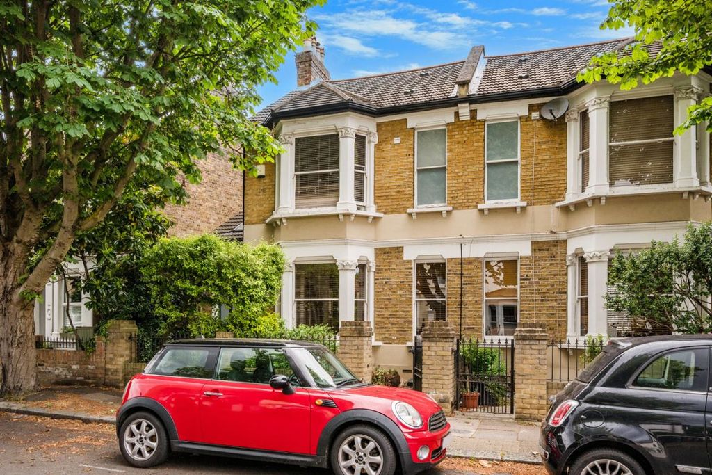 Property photo 1 of 8