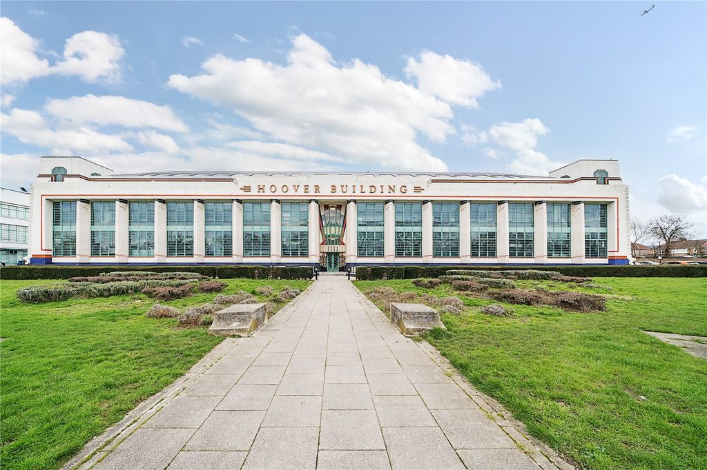 Property photo 2 of 29 Picture No. 30