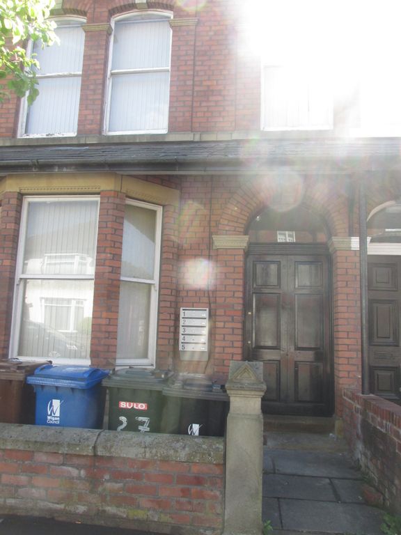 Property photo 1 of 1